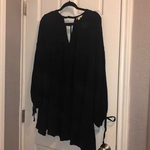 Long-sleeved Black Tunic